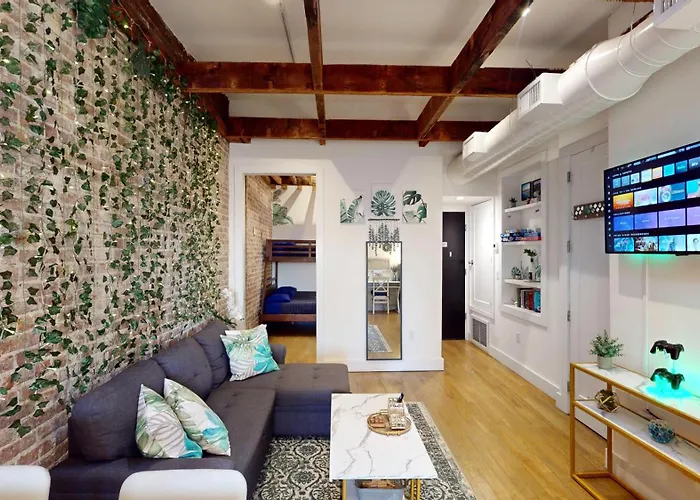 Chic Penthouse Getaway Minutes From Nyc