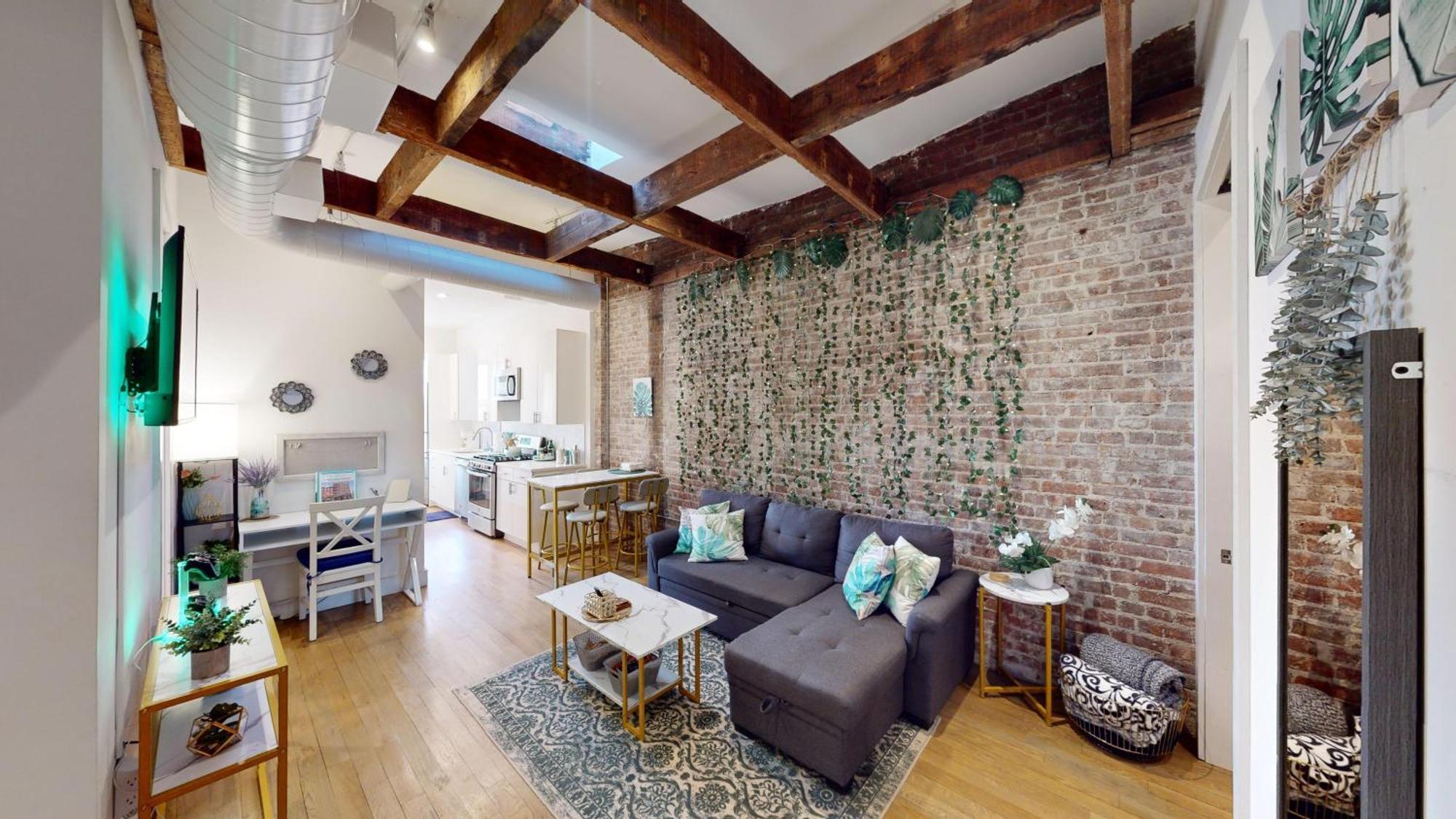 Chic Penthouse Getaway Minutes From Nyc Appartamento