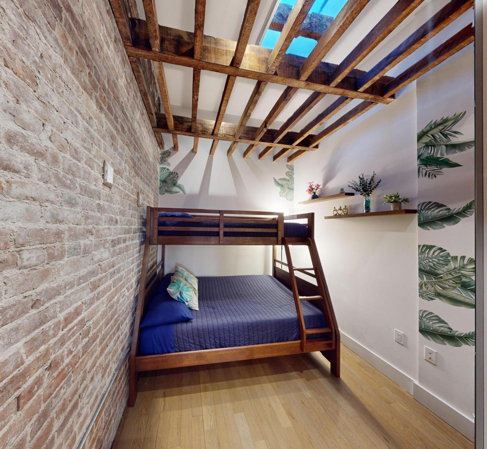 Chic Penthouse Getaway Minutes From Nyc