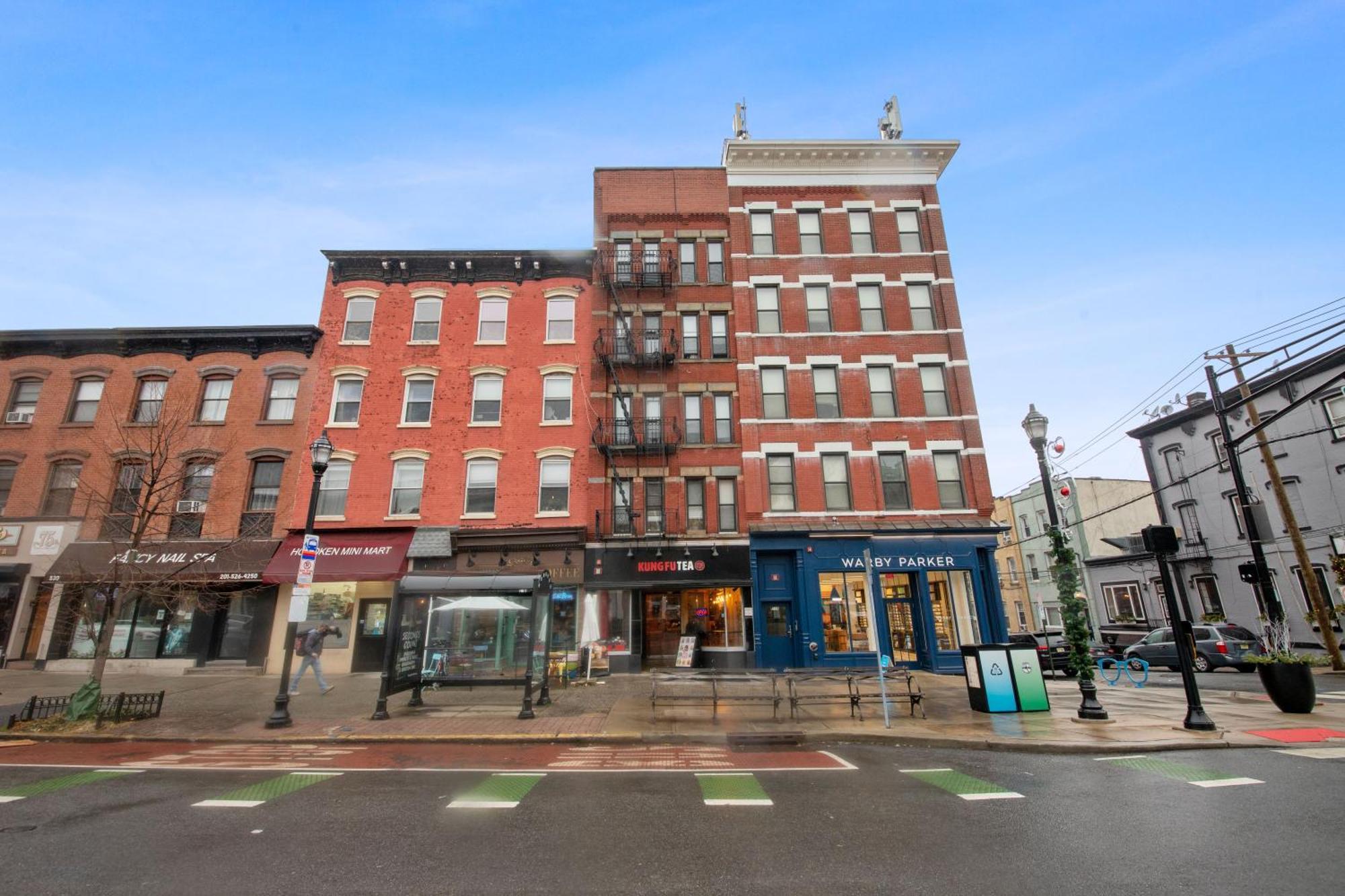 Chic Penthouse Getaway Minutes From Nyc Appartement *