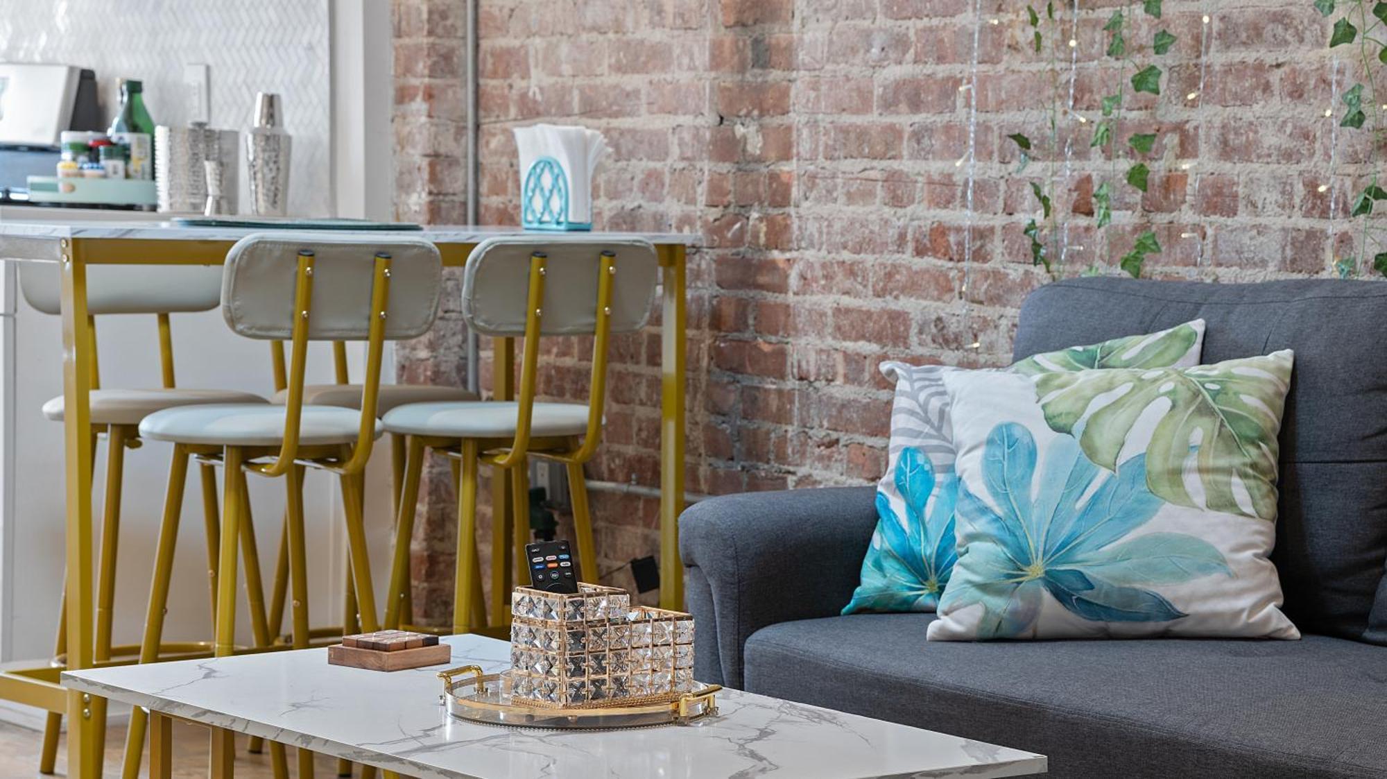 Chic Penthouse Getaway Minutes From Nyc Appartement *