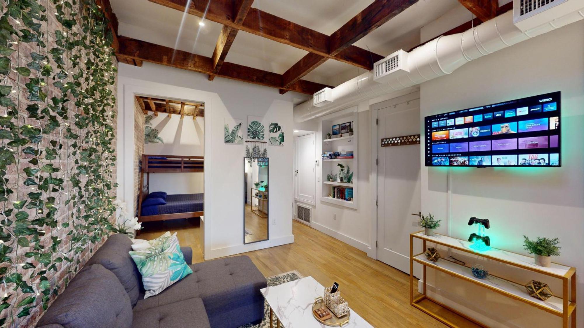 Chic Penthouse Getaway Minutes From Nyc Hoboken